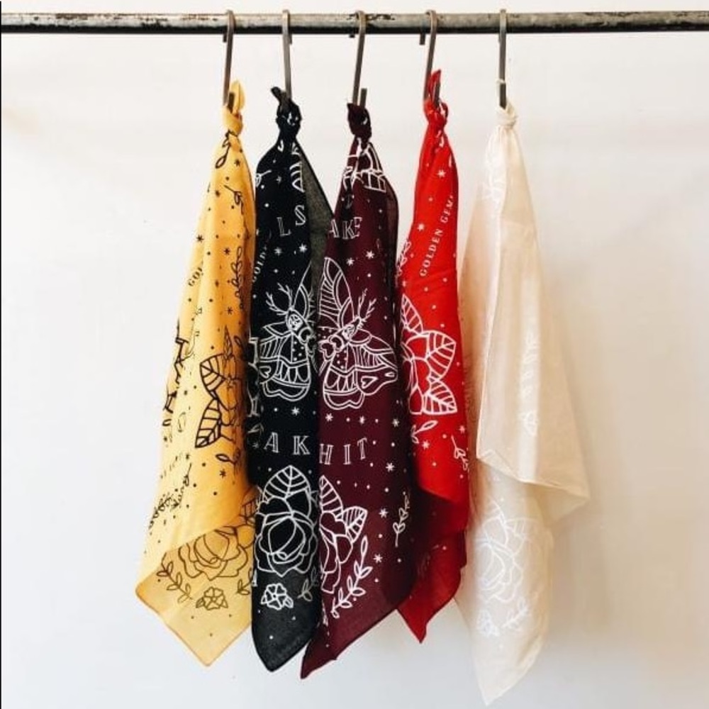 Black Bandana - Picture 2 of 5